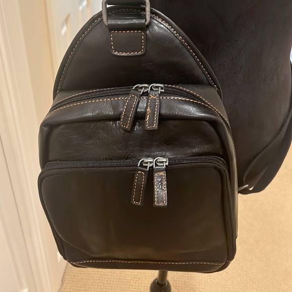 Jack Georges Voyager Sling Backpack - Picture 2 of 16